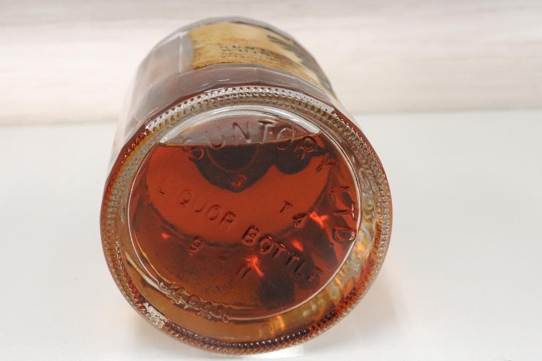 ■未開栓 響 750ml 43％ サントリー ウィスキー