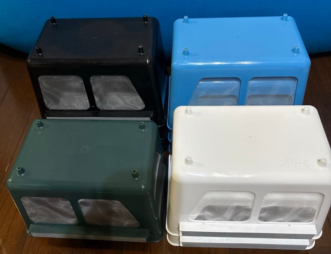 R*n様 わけぷか 9個 白 黒 青 緑　隔離水槽 水槽分割容器