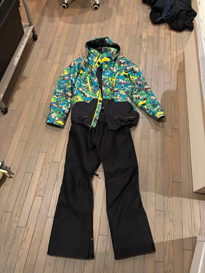 BURTON スキーウェア 上下セット Mサイズ