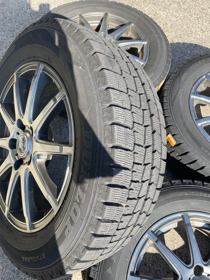 スタッドレスタイヤホイル付き　215/60/16 ヴェゼル