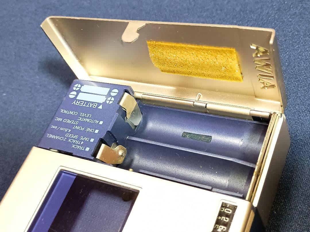 AIWA HS-F1 ステレオカセットレコーダー