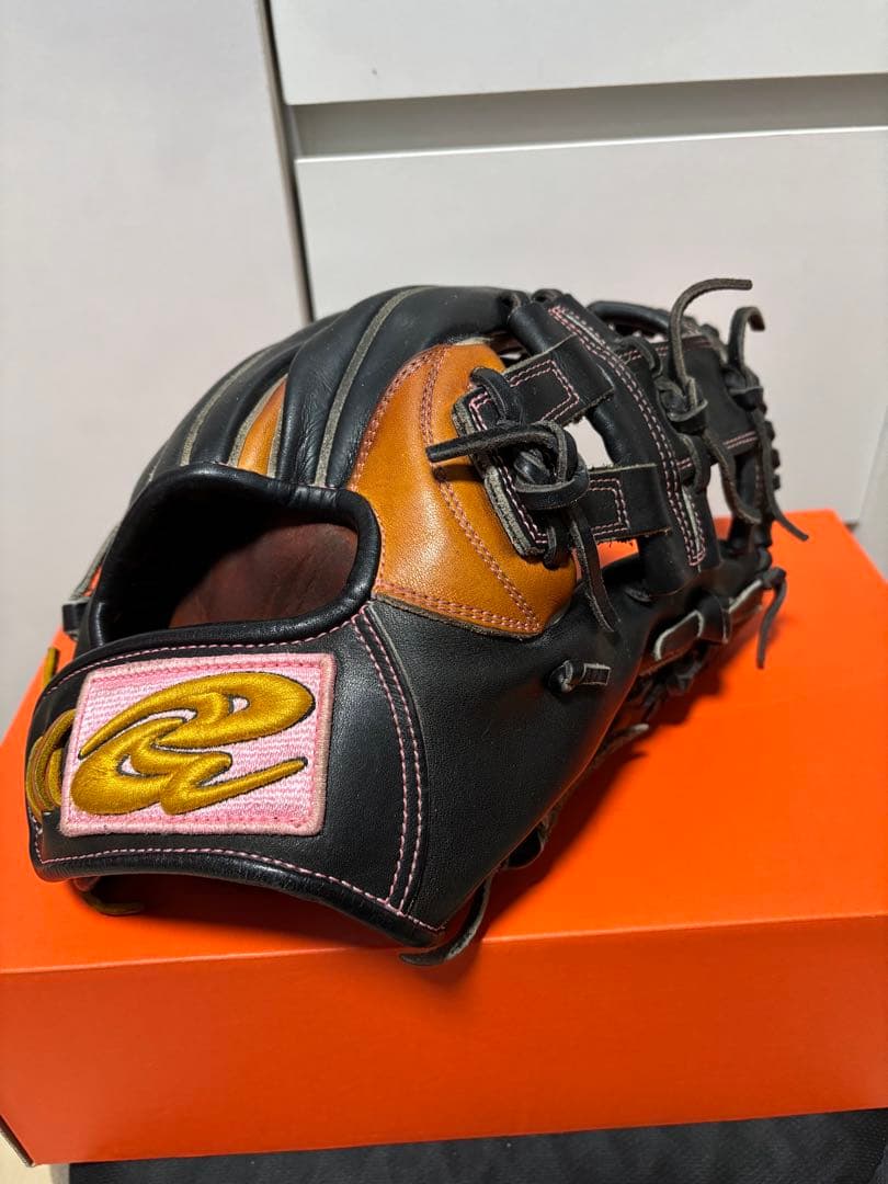 ドナイヤ　軟式用グローブ　山田哲人モデル