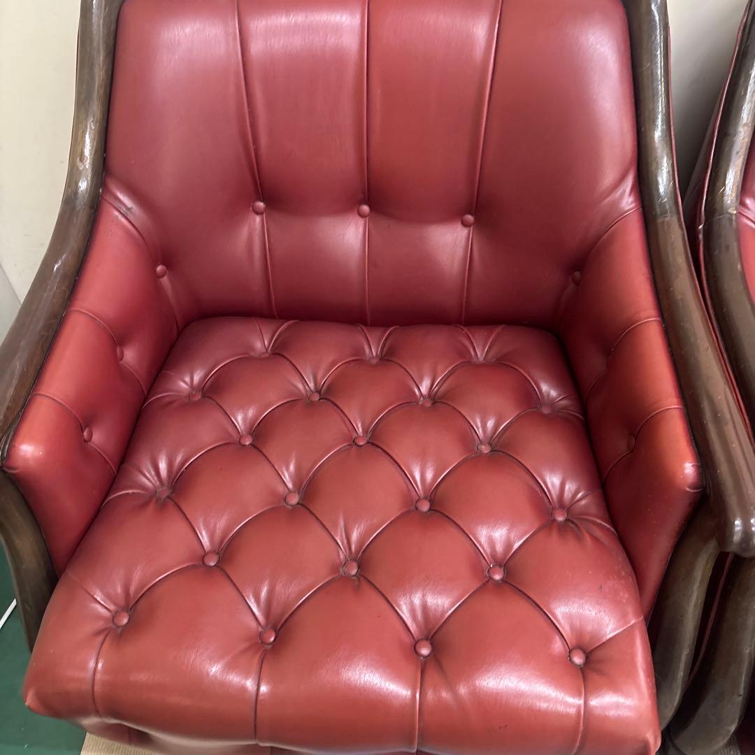 赤レザー　クラシックソファ　1脚①