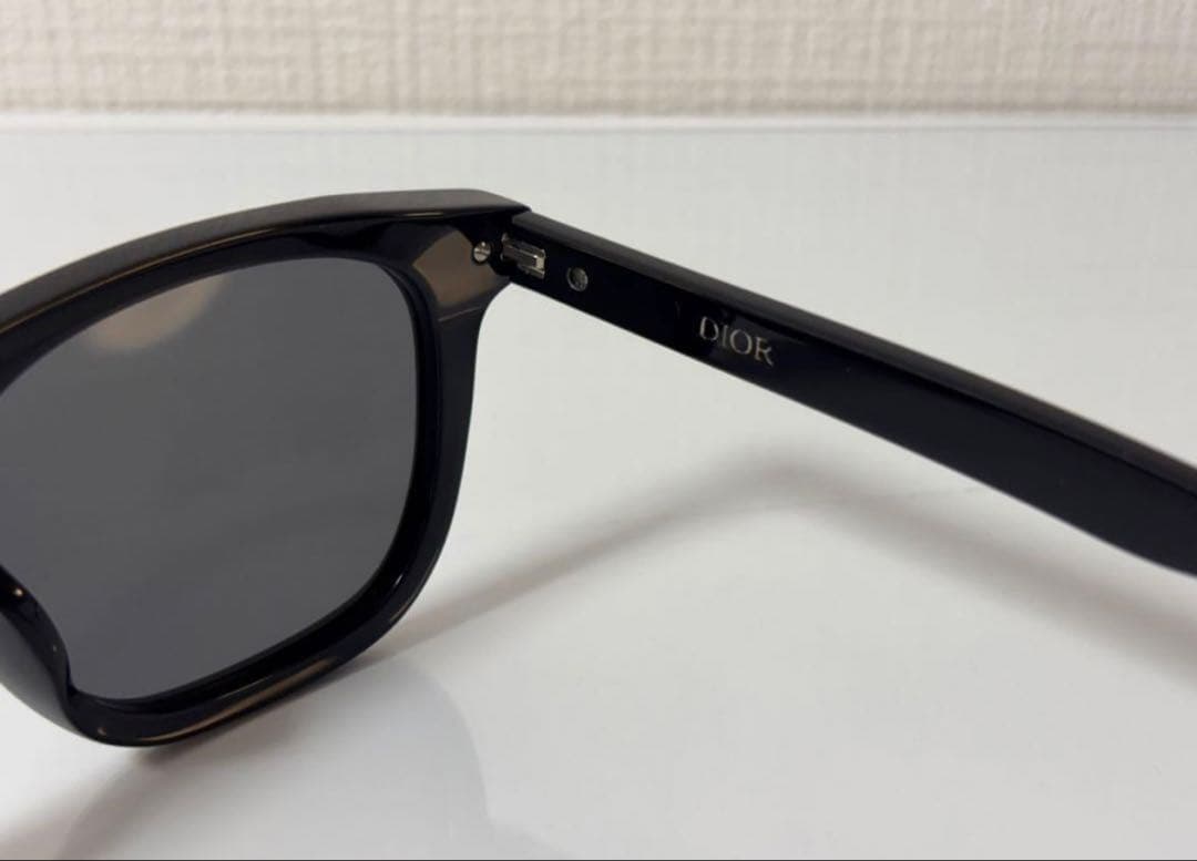 Dior ブラック サングラス