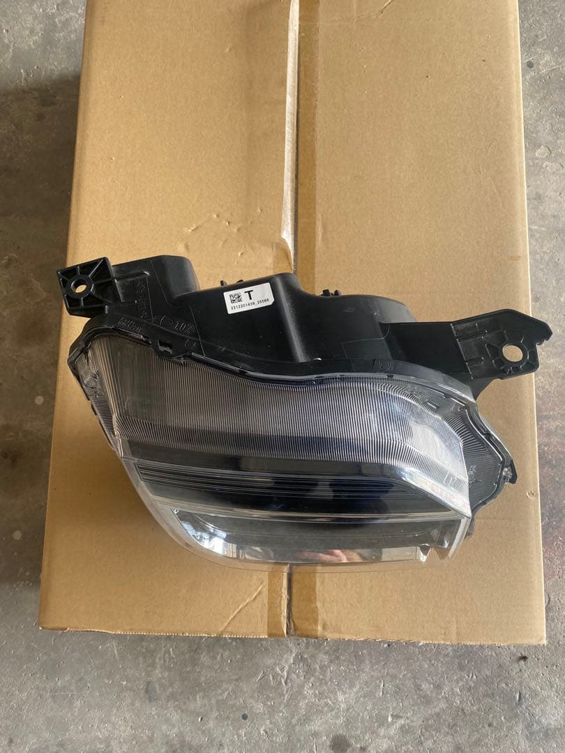 N-WGN JH3 JH4 右 ライト LED KOITO 100-622AK