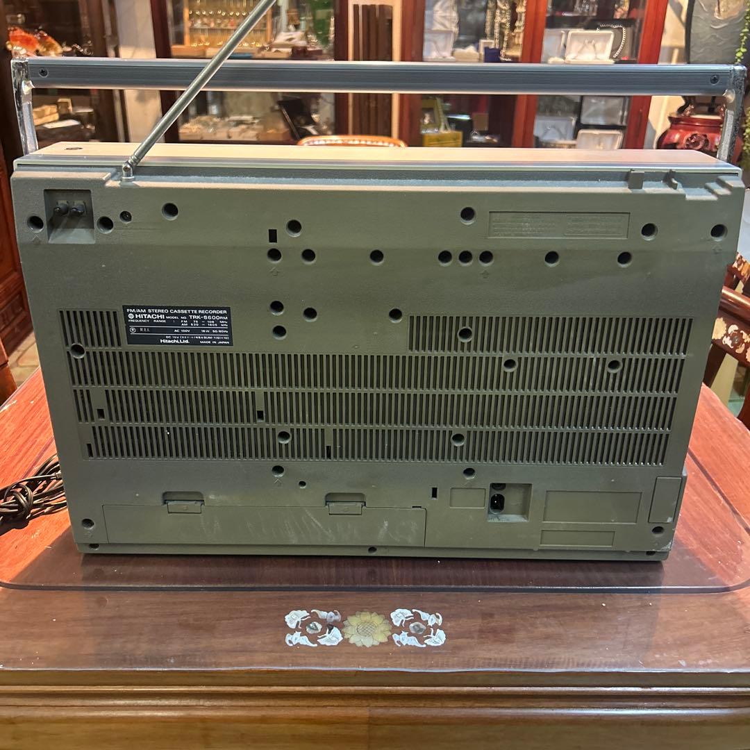 日立 TRK-8600RM FM/AM ラジオ カセットレコーダー