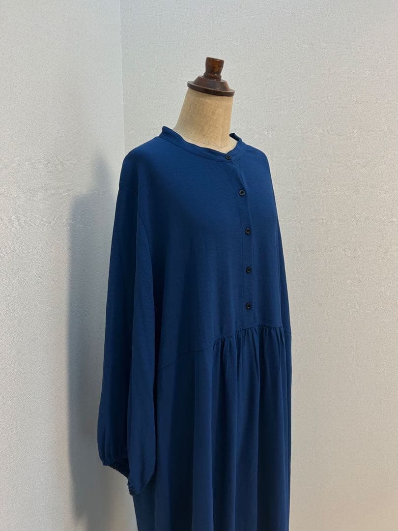 【新品タグ付き】アズノウアズオオラカ 着回しグーのギャザーワンピース　19号