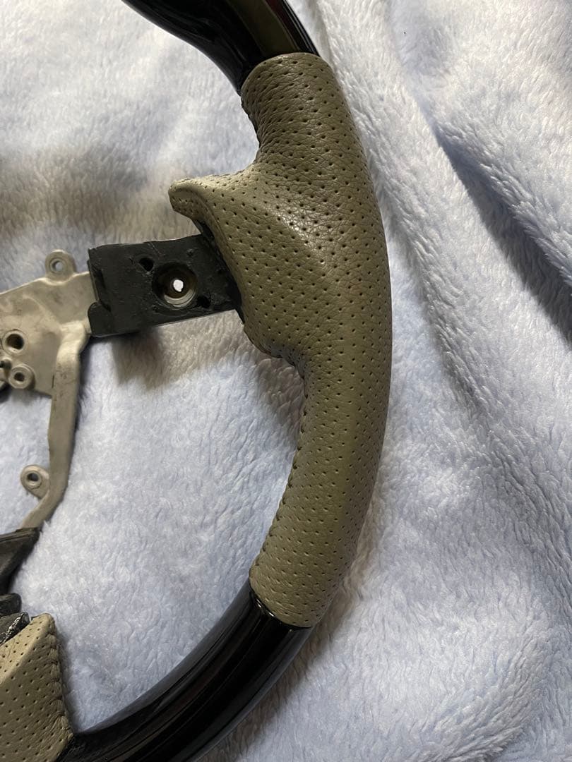 L375タント エルゴノミクスデザイン ステアリングホイール