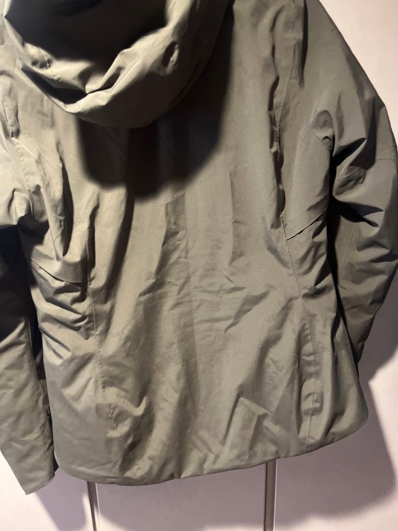 【クリーニング済/格安】Peak Performance Anima