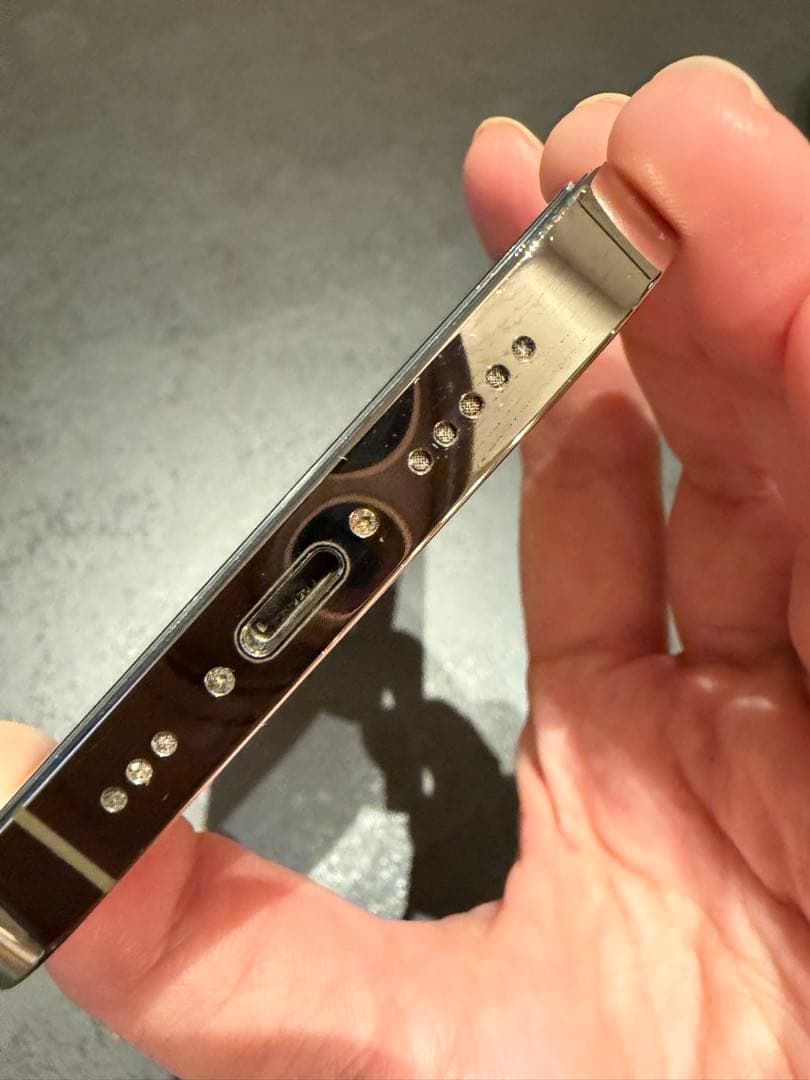 【ジャンク】iPhone 14 Pro 水没あり 初期化済み 箱あり付属品未使用