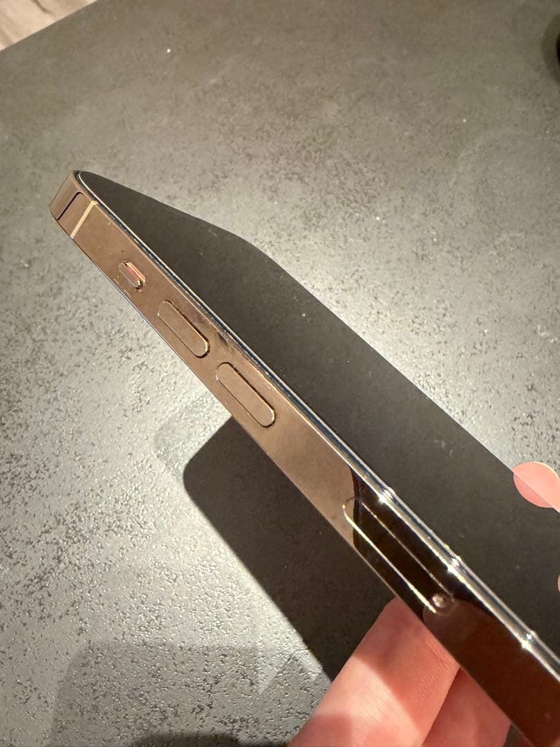 【ジャンク】iPhone 14 Pro 水没あり 初期化済み 箱あり付属品未使用