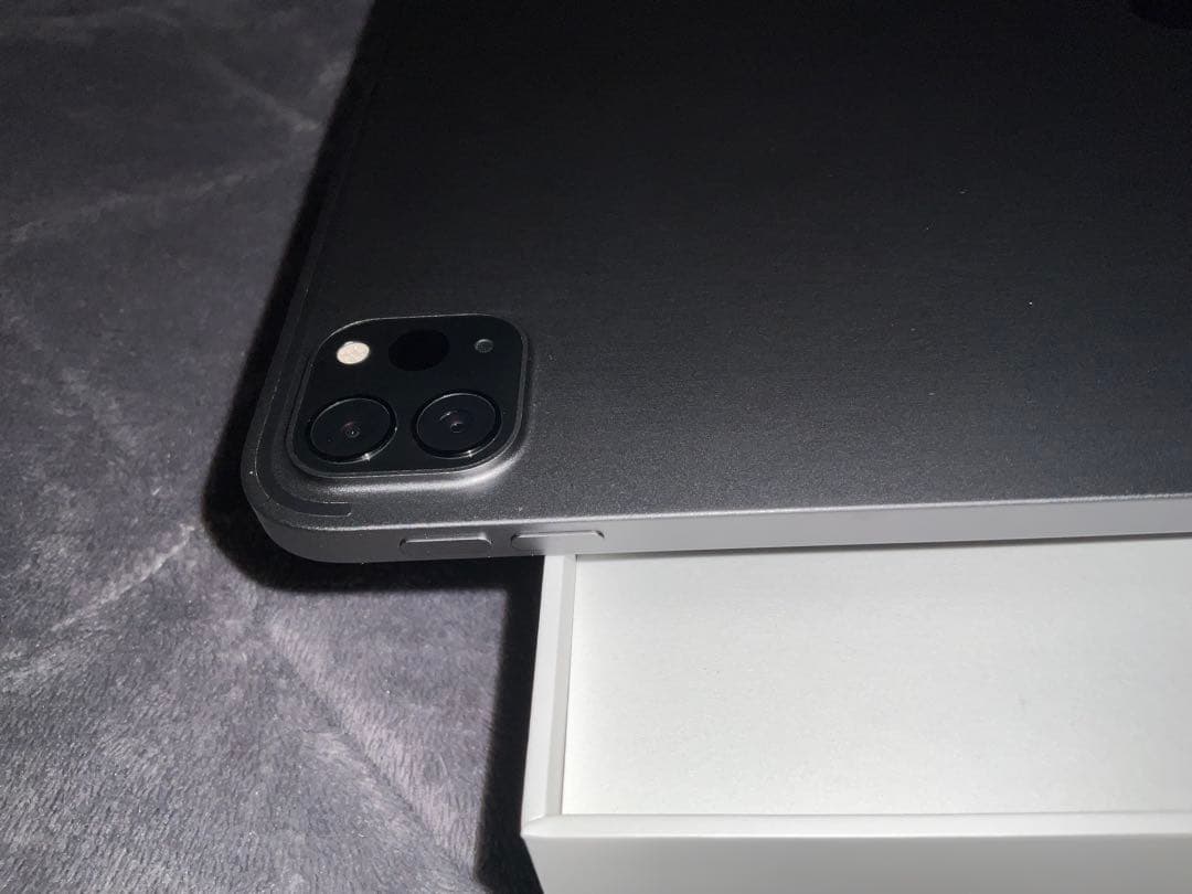 iPad Pro 12.9インチ 第5世代 512GB スペースグレー