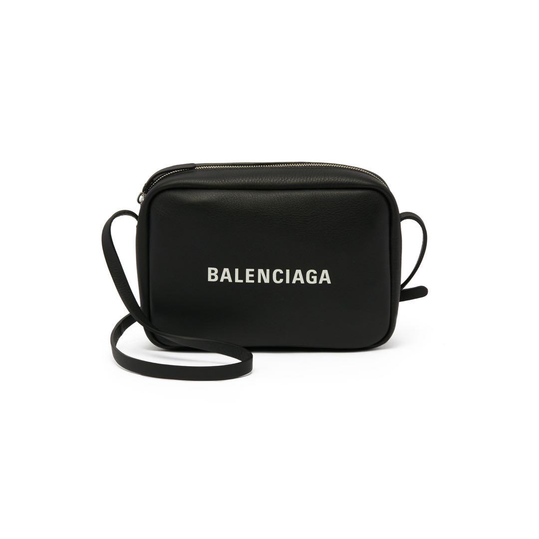 美品 定価15万円 BALENCIAGA Everyday カメラバッグ