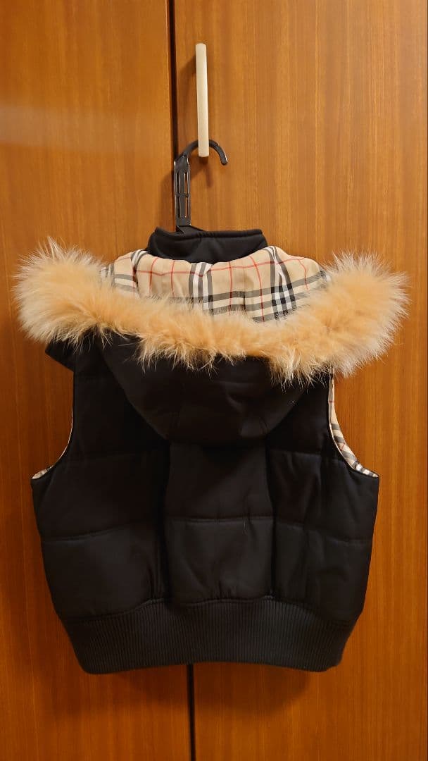 バーバリー【Burberry】ベスト　アウター　子ども　大人もＯＫ