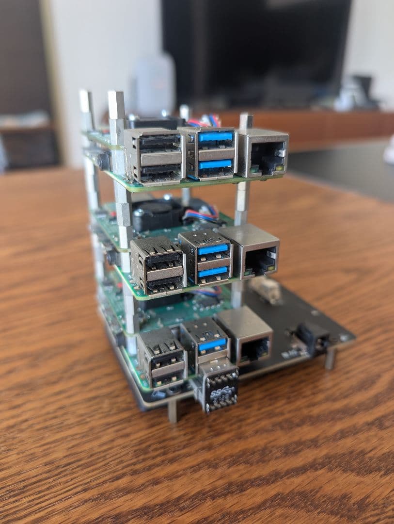 Raspberry Pi 4B 8GB(3台) & Intel NUC(1台)