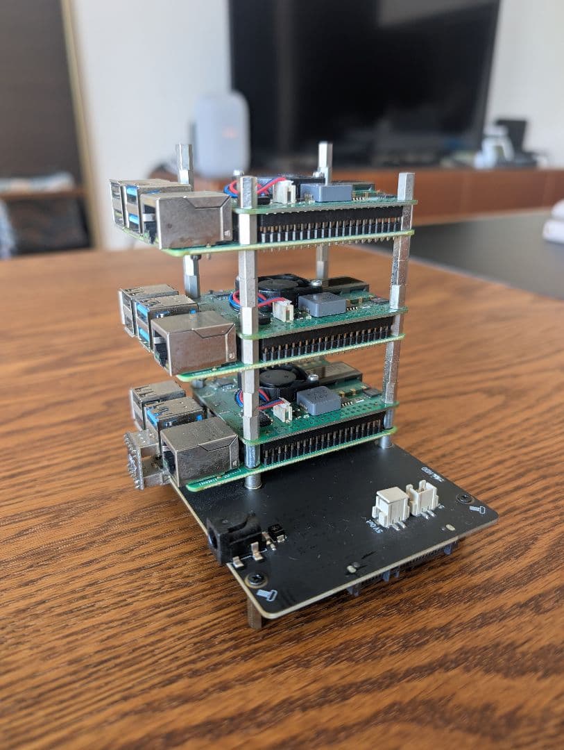 Raspberry Pi 4B 8GB(3台) & Intel NUC(1台)