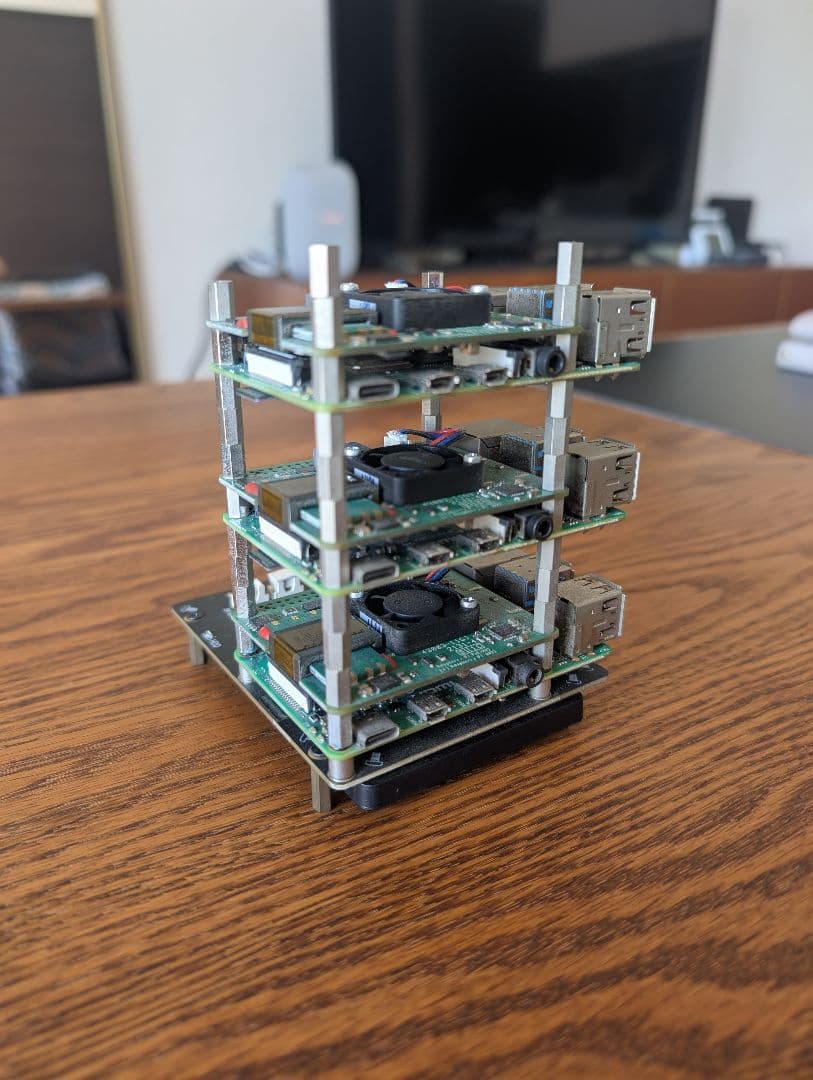 Raspberry Pi 4B 8GB(3台) & Intel NUC(1台)