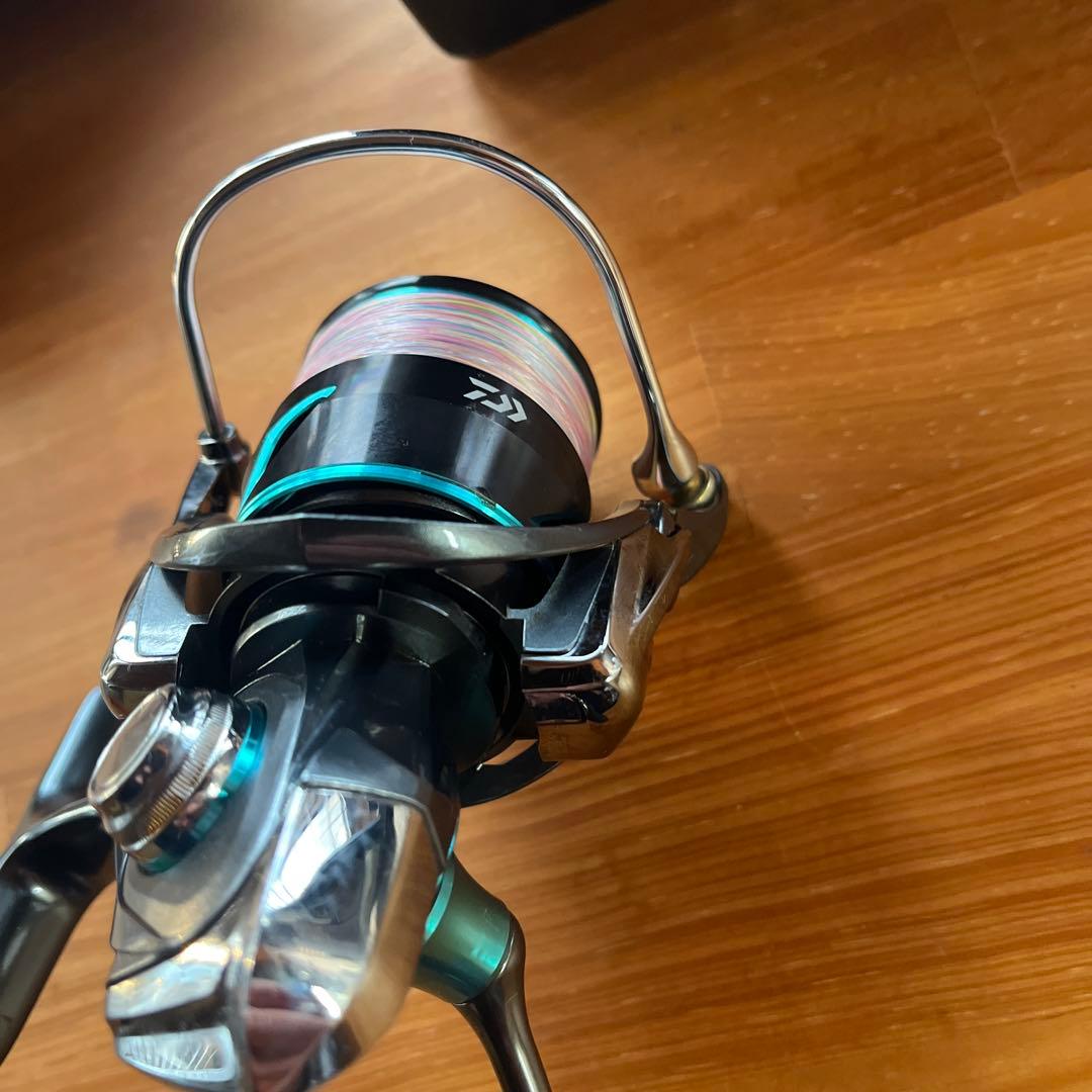Daiwa エメラルダス fc LT 2500S スピニングリール