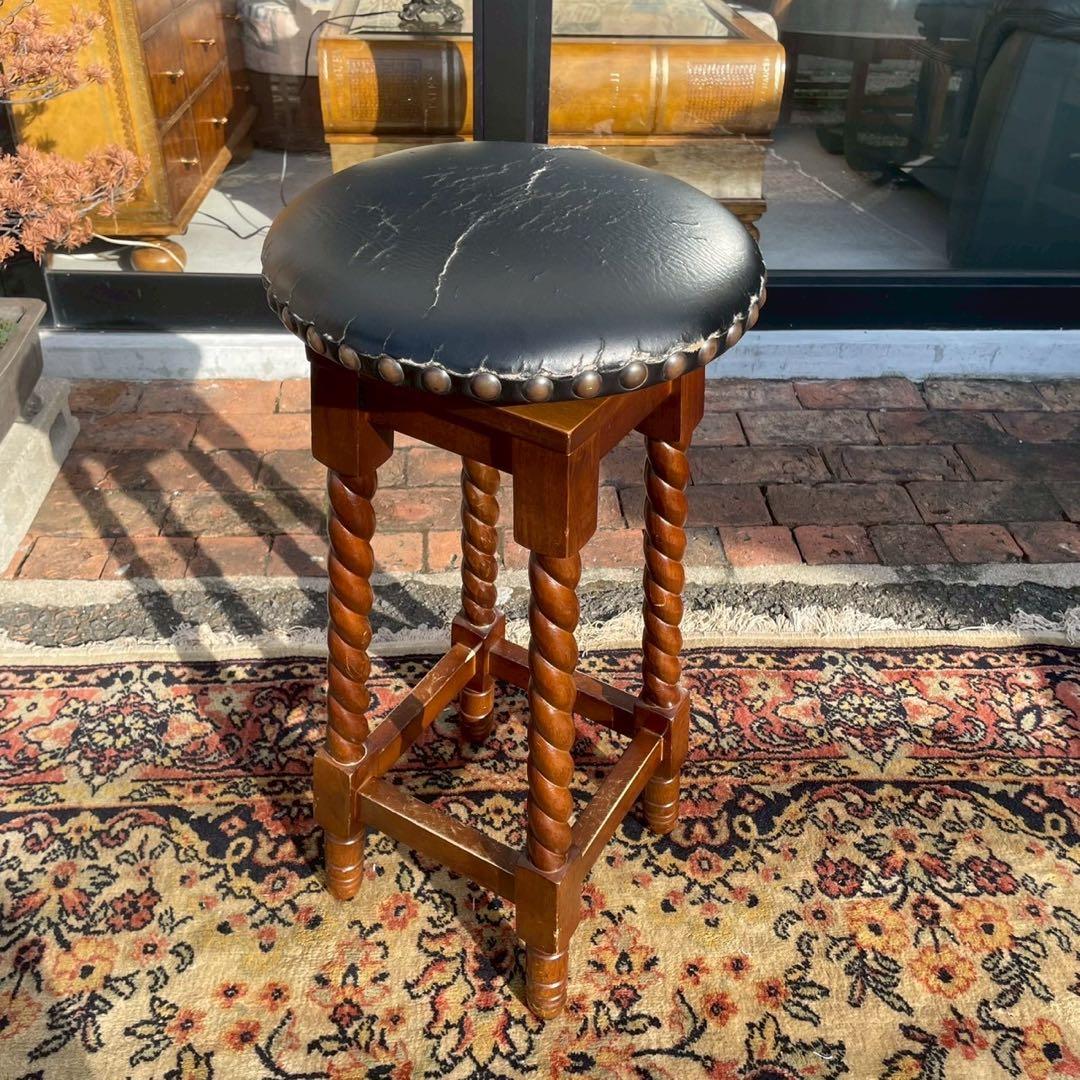 バースツール　回転式　木製　レトロ　黒　イタリア製　ツイストレッグ