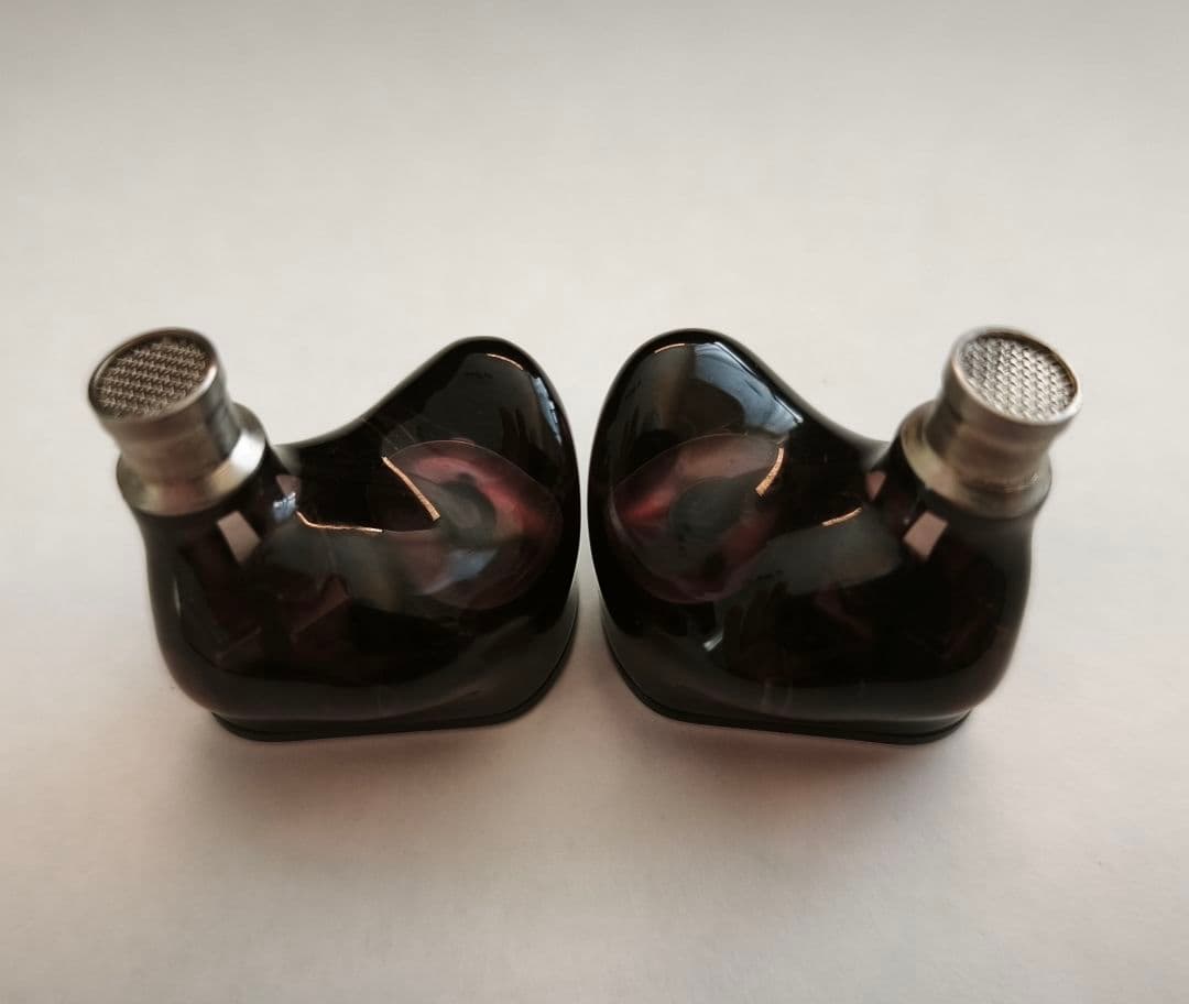 CRINEAR DAYBREAK 4.4mm/3.5mm 有線イヤホン