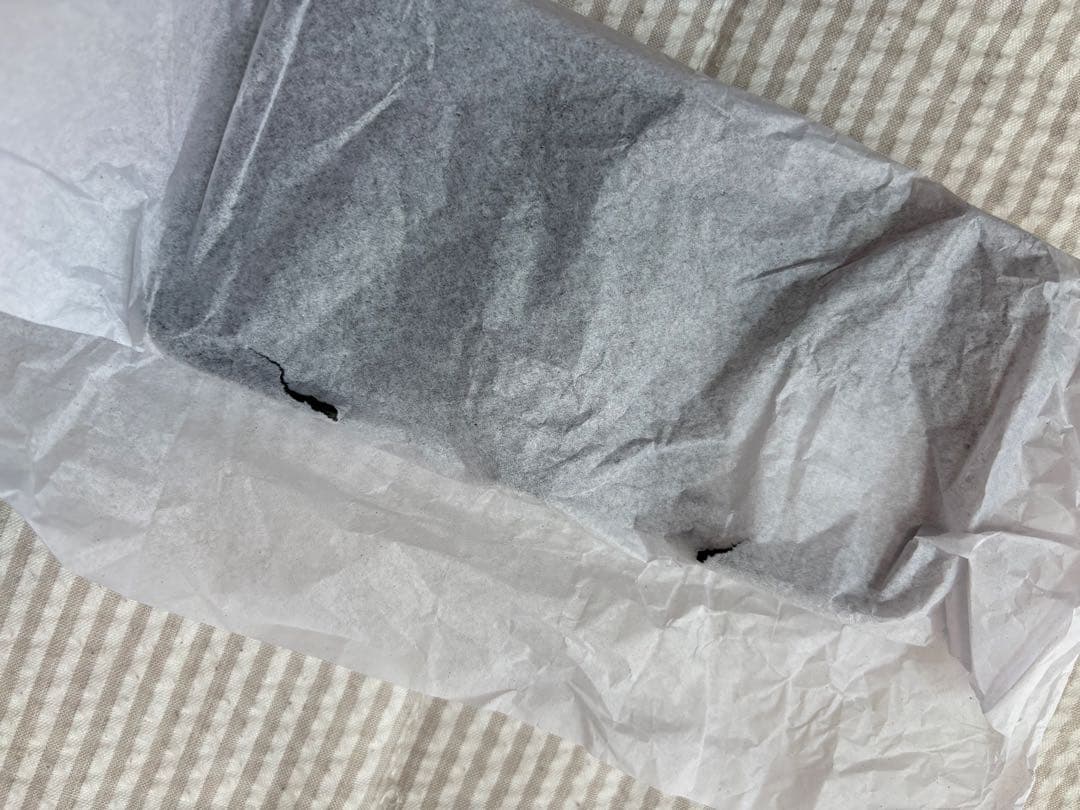 ボナベンチュラ　iPhone16ケース　グレージュ