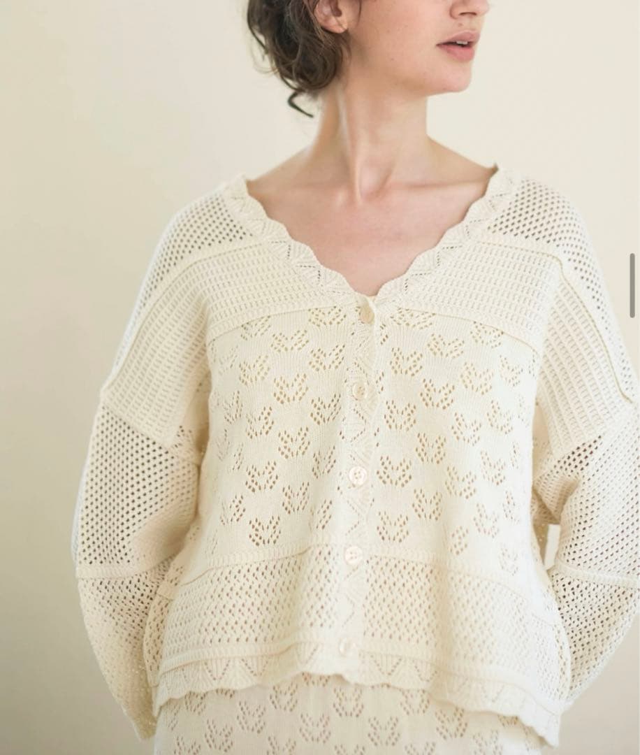 美品　nanadecor オーガニックコットンカーディガン