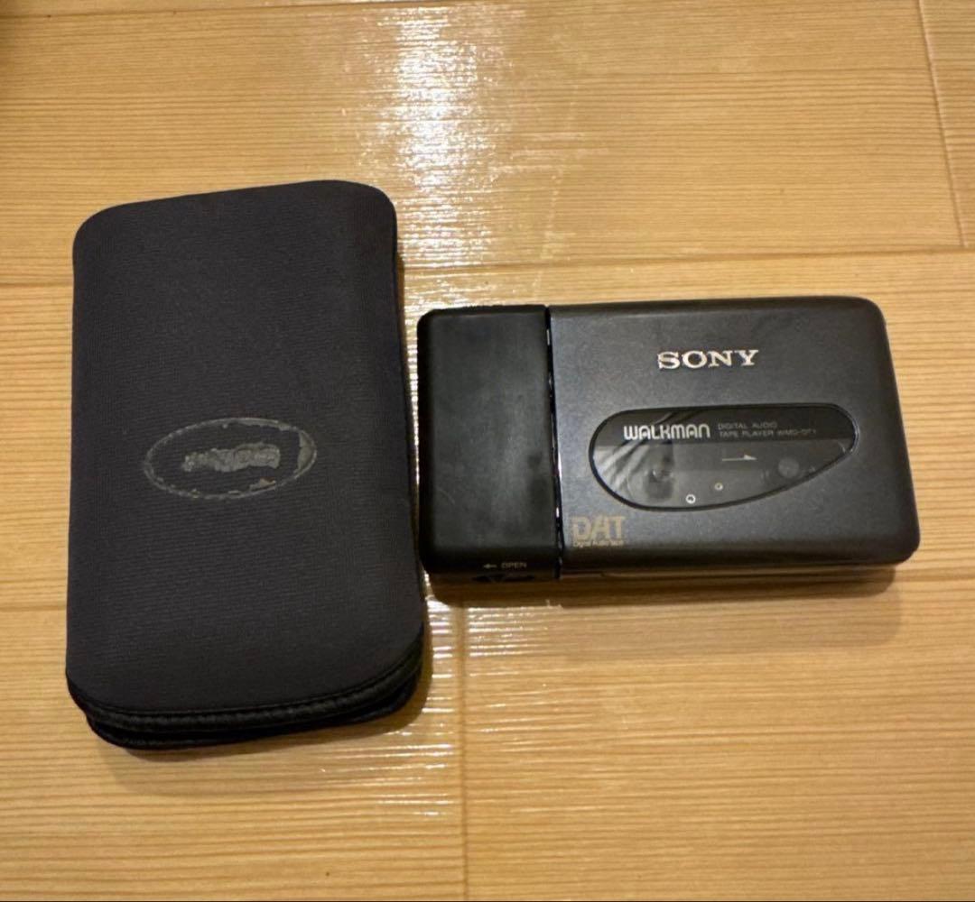 SONY WMD-DT1 デジタルオーディオテーププレーヤー ジャンク 通電確