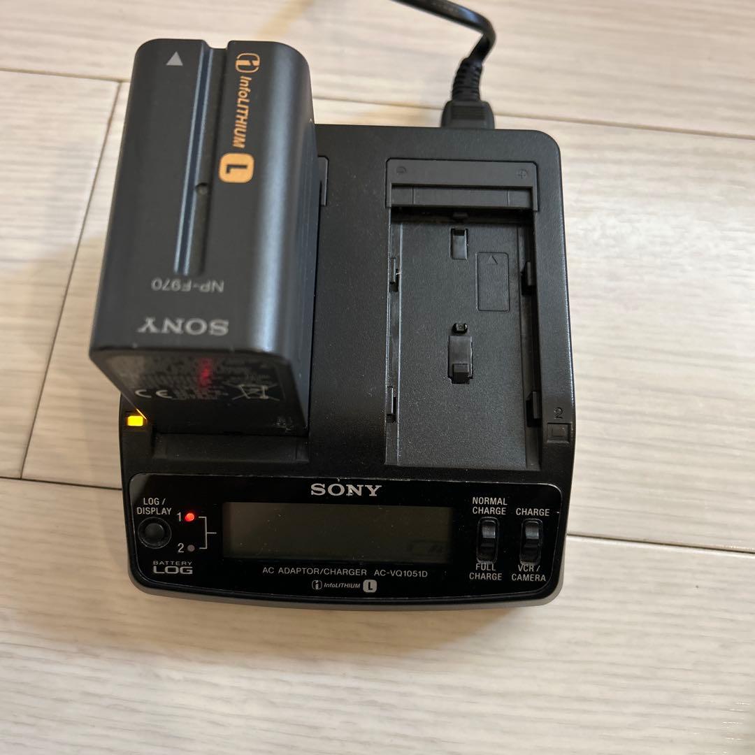 SONY AC-VQ1051D NP-F970充電器と2点セット