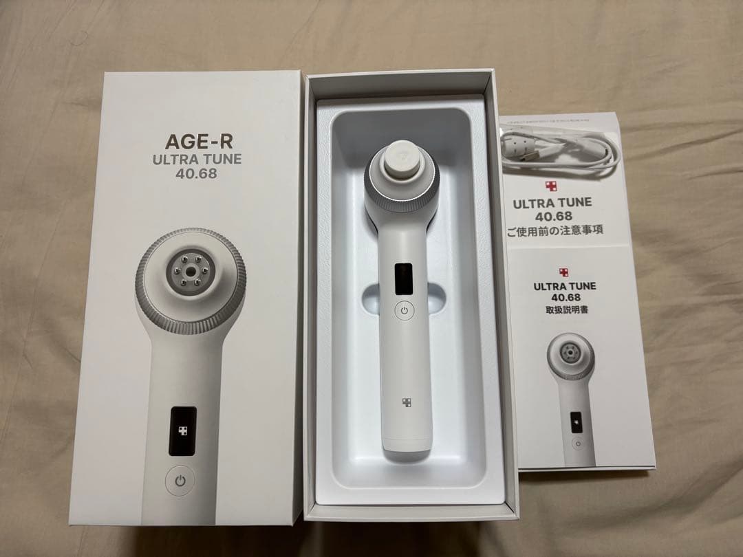『美品』AGE-R ULTRA TUNE 40.68 美顔器＋顔パック10枚