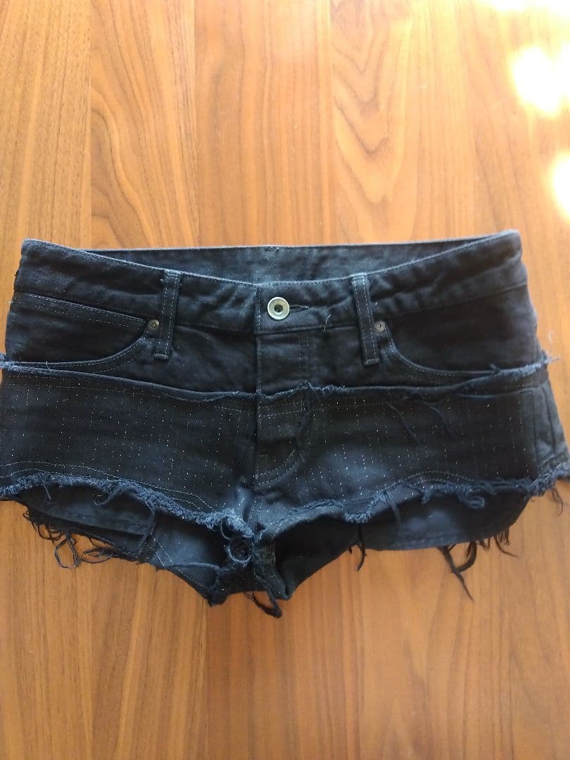 IF SIX WAS NINE / SERA ブラック ショートパンツ