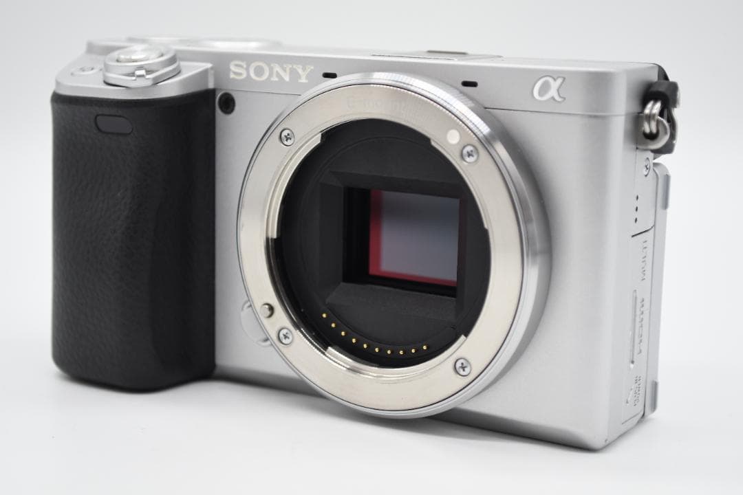 ★美品★ SONY α6400 ダブルズームキット シルバー 即発送