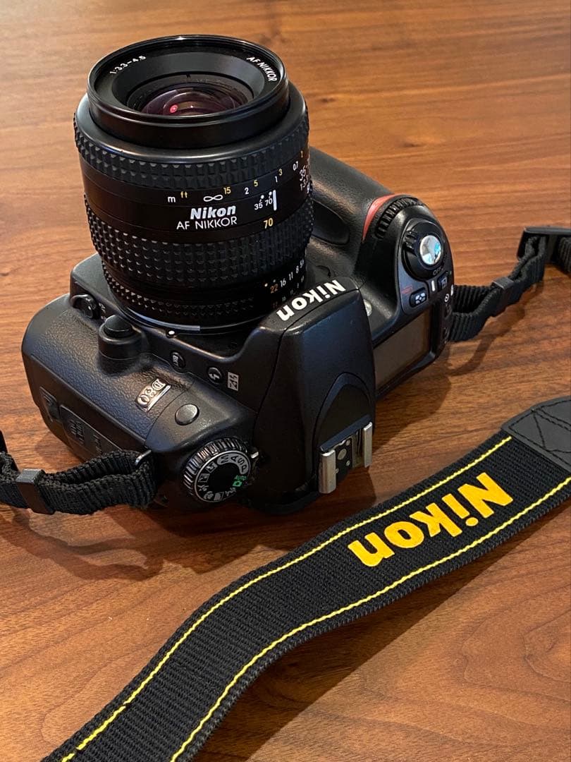 Nikon D80 デジタル一眼 AF Nikkor35-70レンズ付 動作品