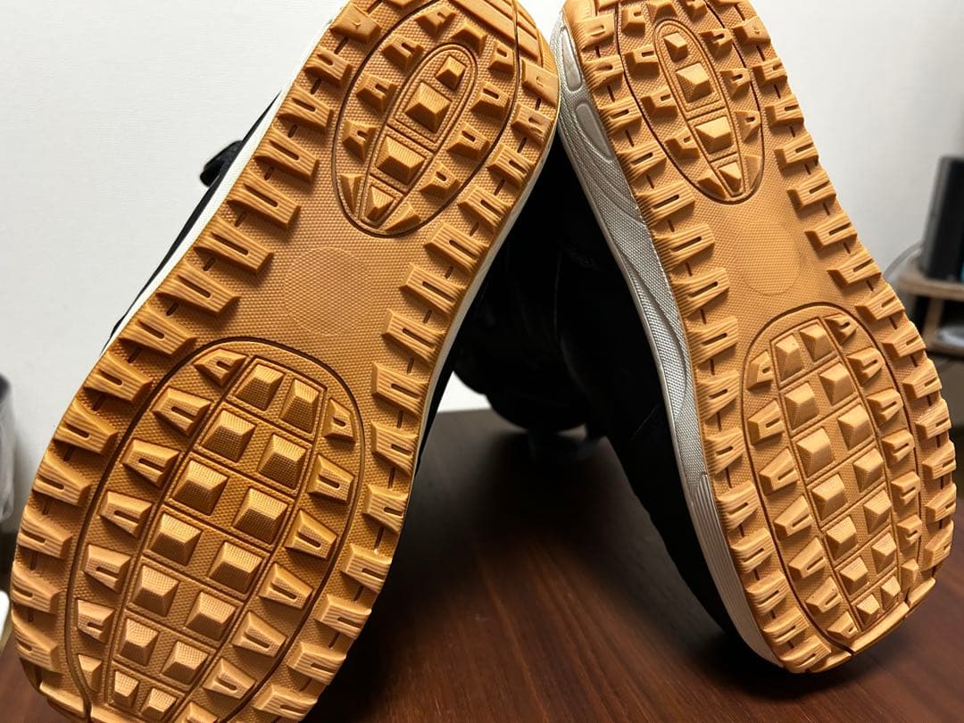 ARBN nature 女性用スノーボードブーツ BOAシステム