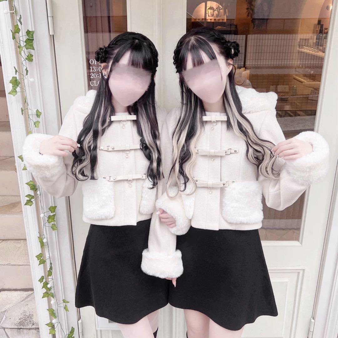 ミシェルマカロン 3連リボンショートコート ホワイト