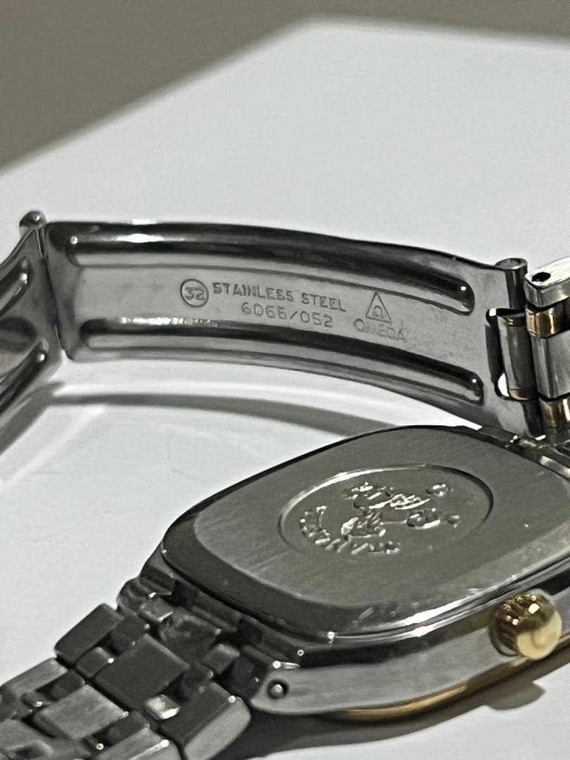 Omega seamaster オメガの腕時計時計は完璧に動作します。