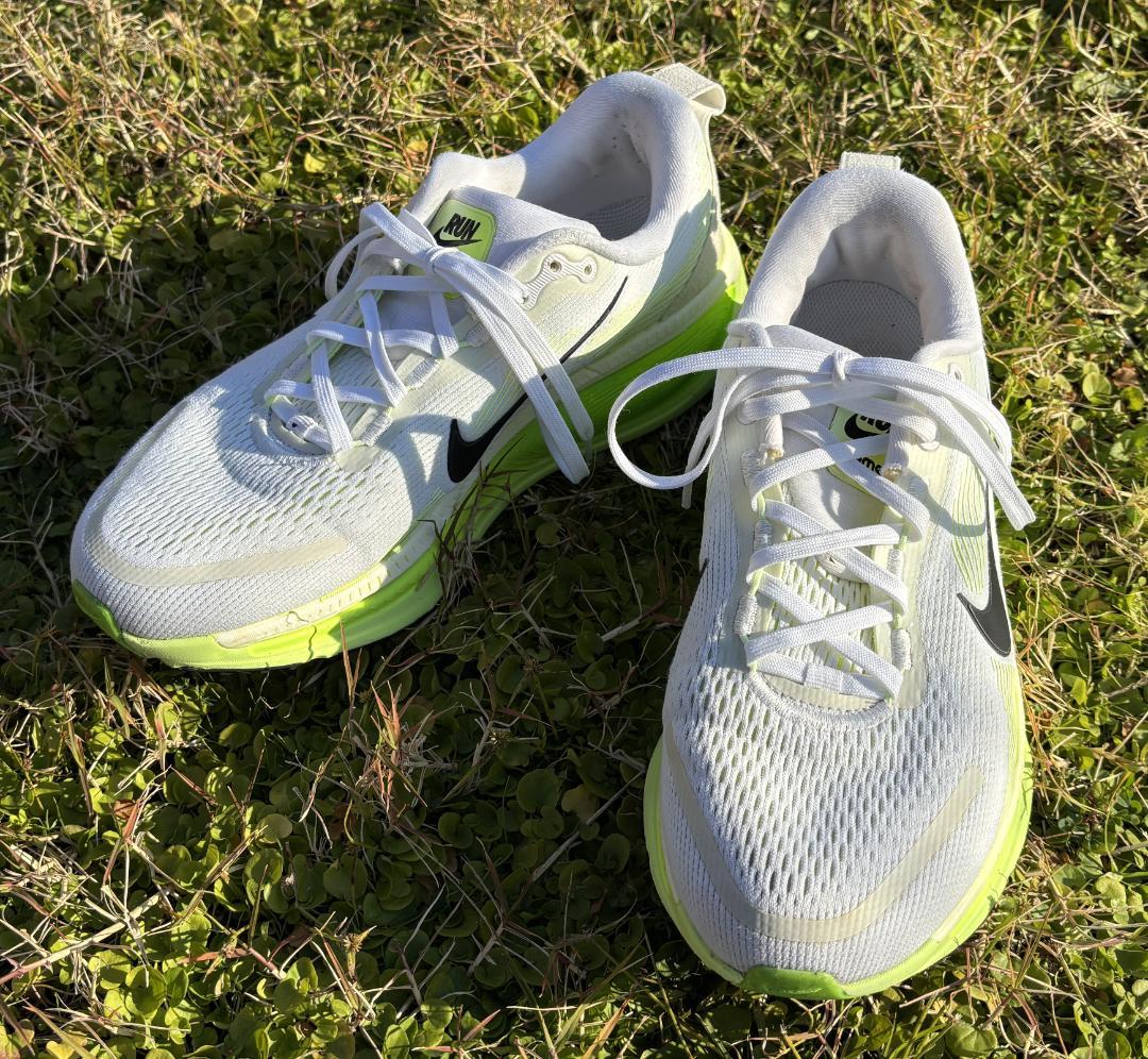 ★大人気商品即決★NIKE vomero18 ナイキ ボメロ18 （26.0㎝）