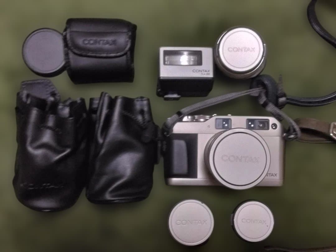 ル*カ様 CONTAX G1本体,レンズ2本,純正フラッシュ,汎用ケース付き
