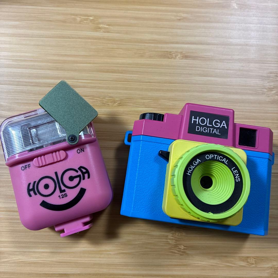 Holga Digital トイカメラ ピンク・ブルー