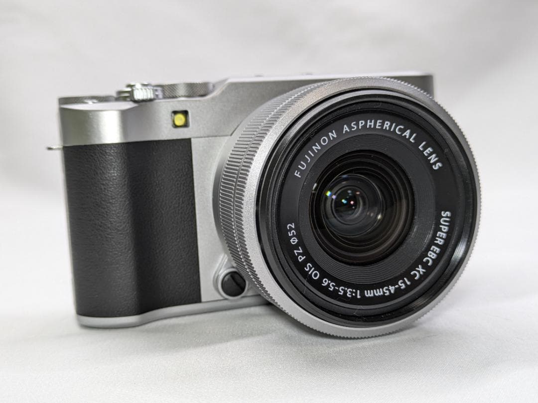 美品 Fujifilm X-A5 XC 15-45mm レンズ #279
