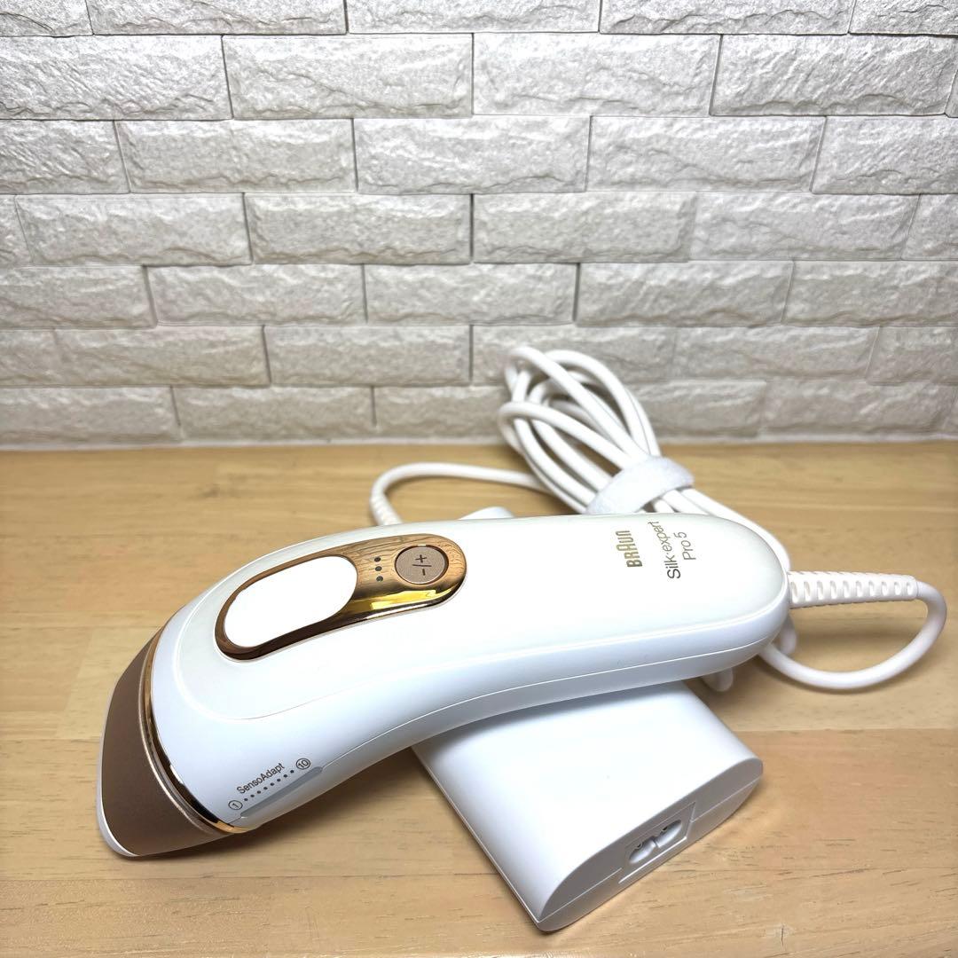 BRAUN Silk expert Pro5 新品に近い　脱毛器