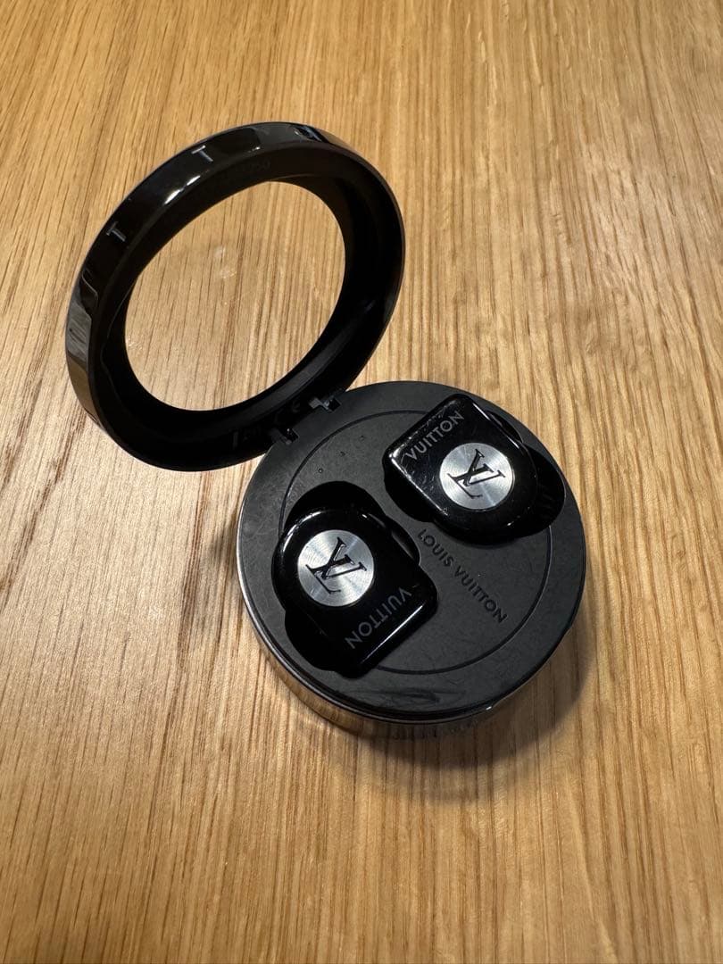 ルイヴィトン ホライゾン イヤホン ブラック　QAB110
