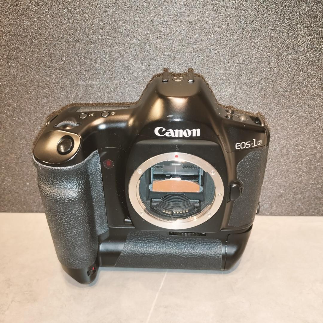 Canon EOS-1N フィルムカメラ