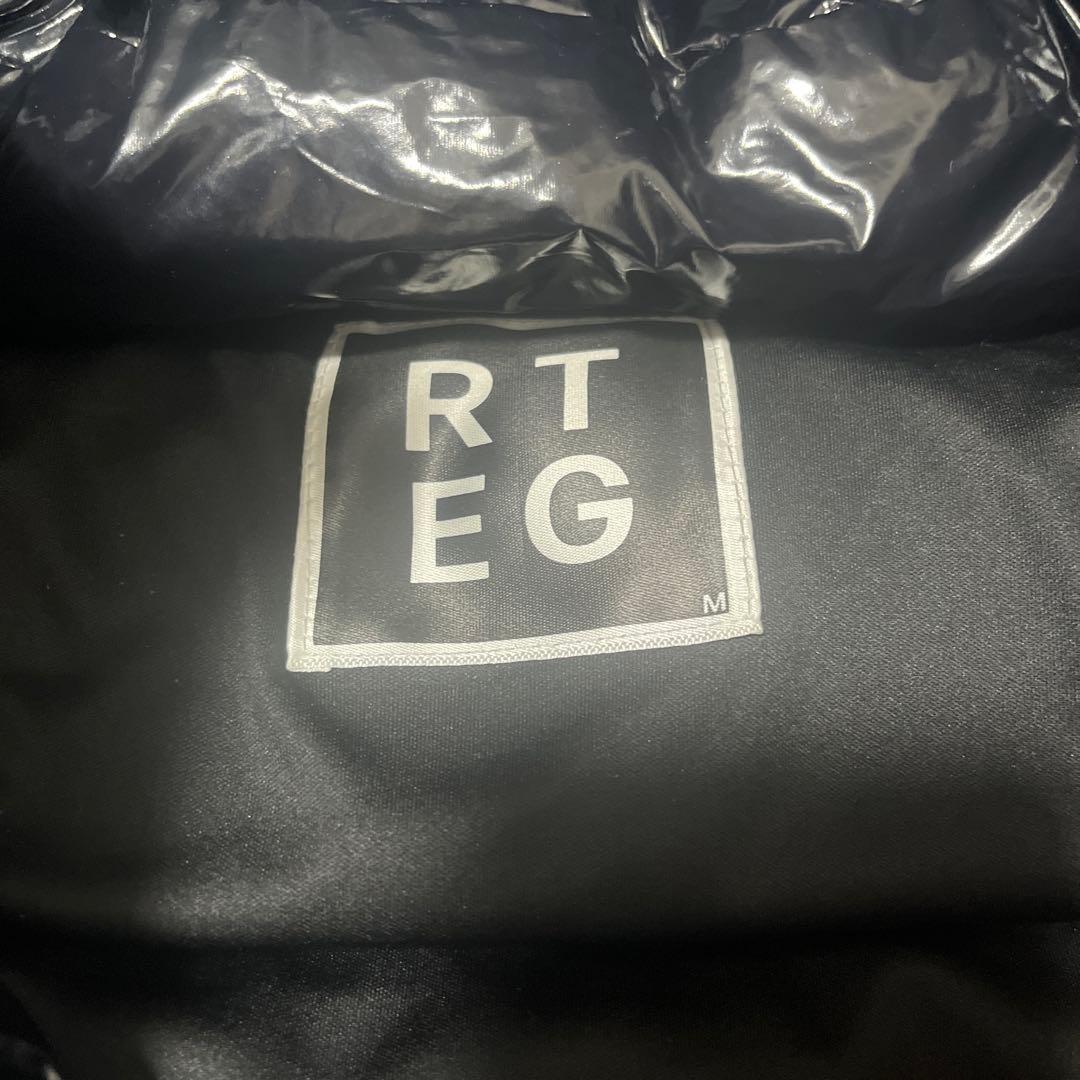 アダムスジャグラー RTEGダウンジャケット　ブラック　光沢　テカテカ