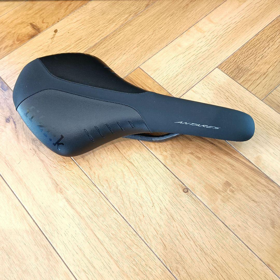 fi'zi:k フィジーク ANTARES アンタレス R1 カーボンレール