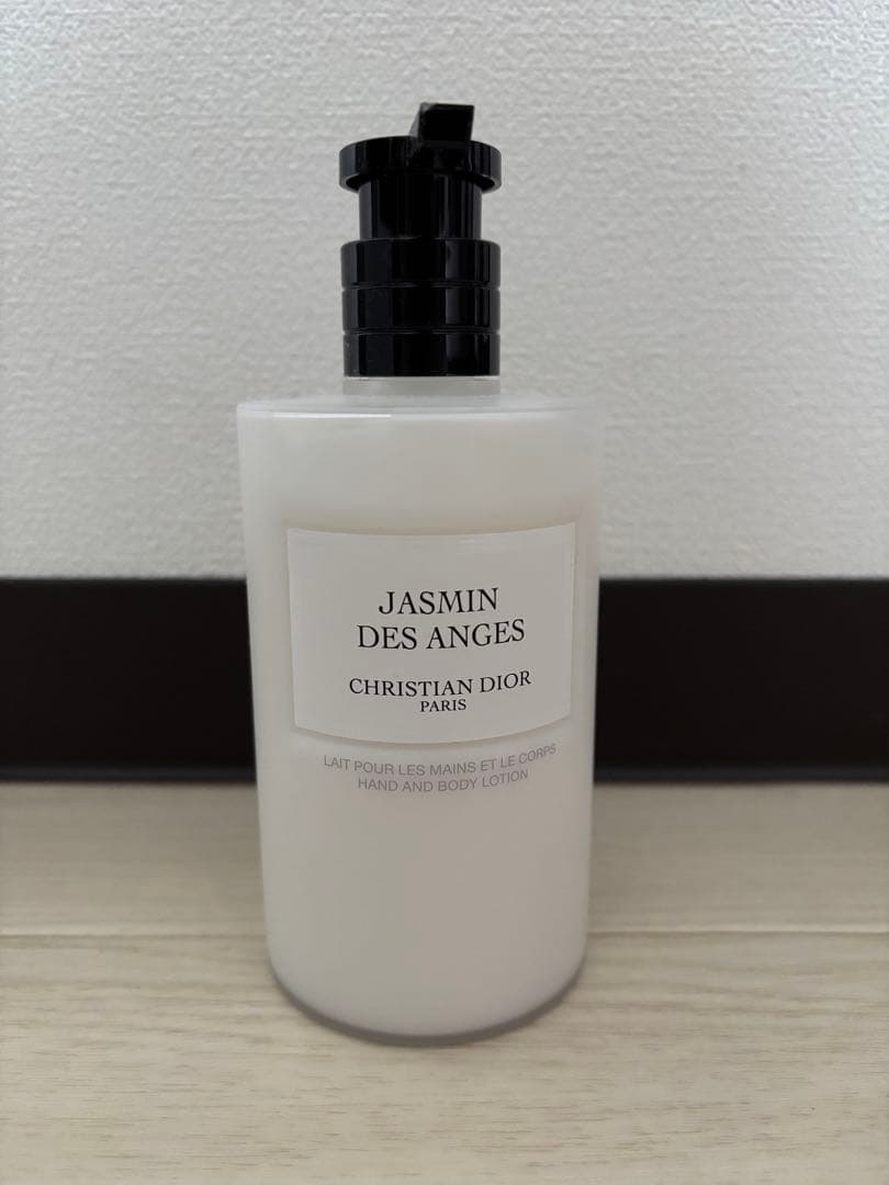 クリスチャンディオール　ハンドアンドボディーローション　クリーム　ジャスミン