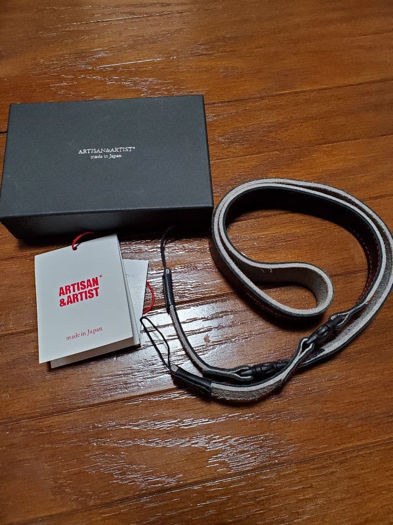 ARTISAN&ARTIST アルティザンアーティスト カメラストラップ
