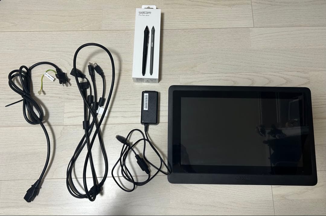 Wacom Cintiq 16 FHD ブラック DTK1660K1D