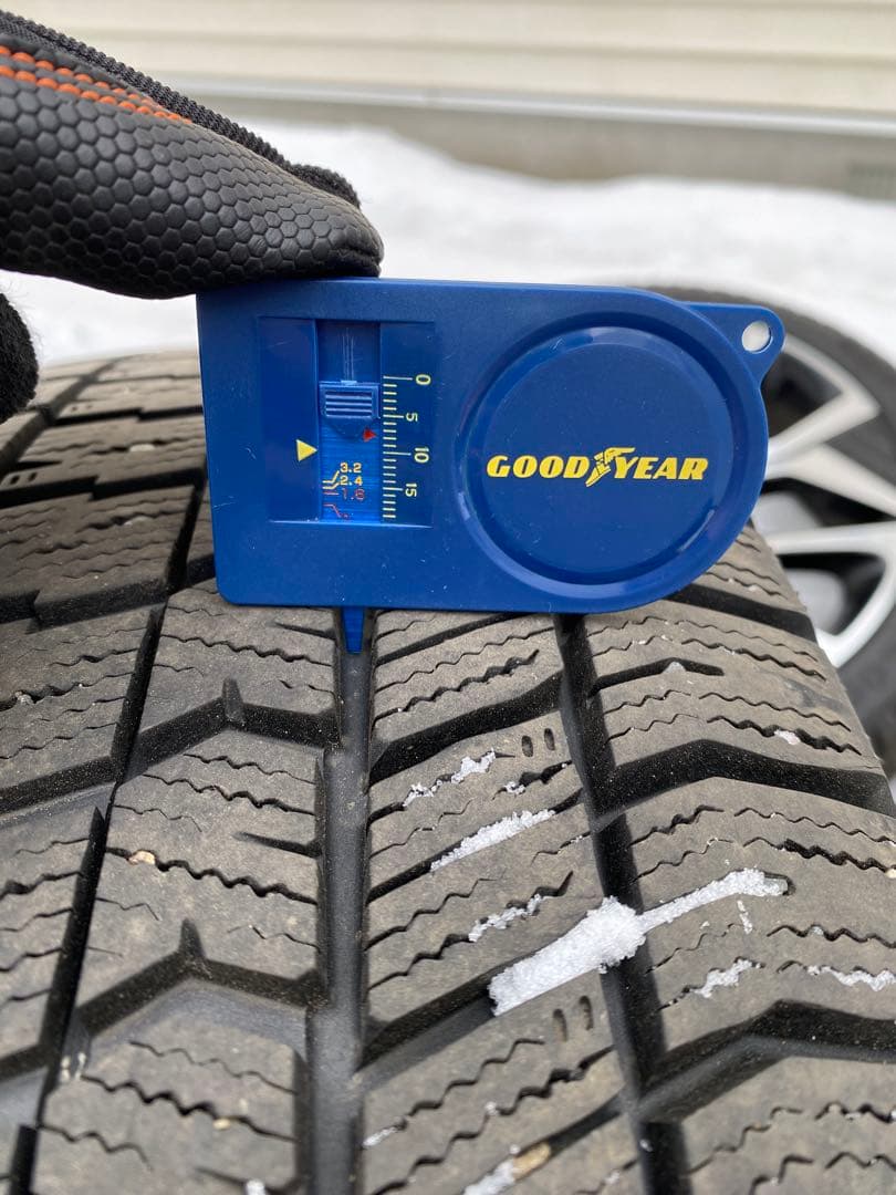 クラウン　クロスオーバー　モデリスタ21インチ ホイールタイヤセットスタッドレス