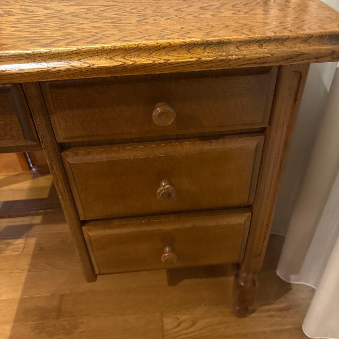 専用　木製クラシックデスク 4引き出し付き　椅子付き