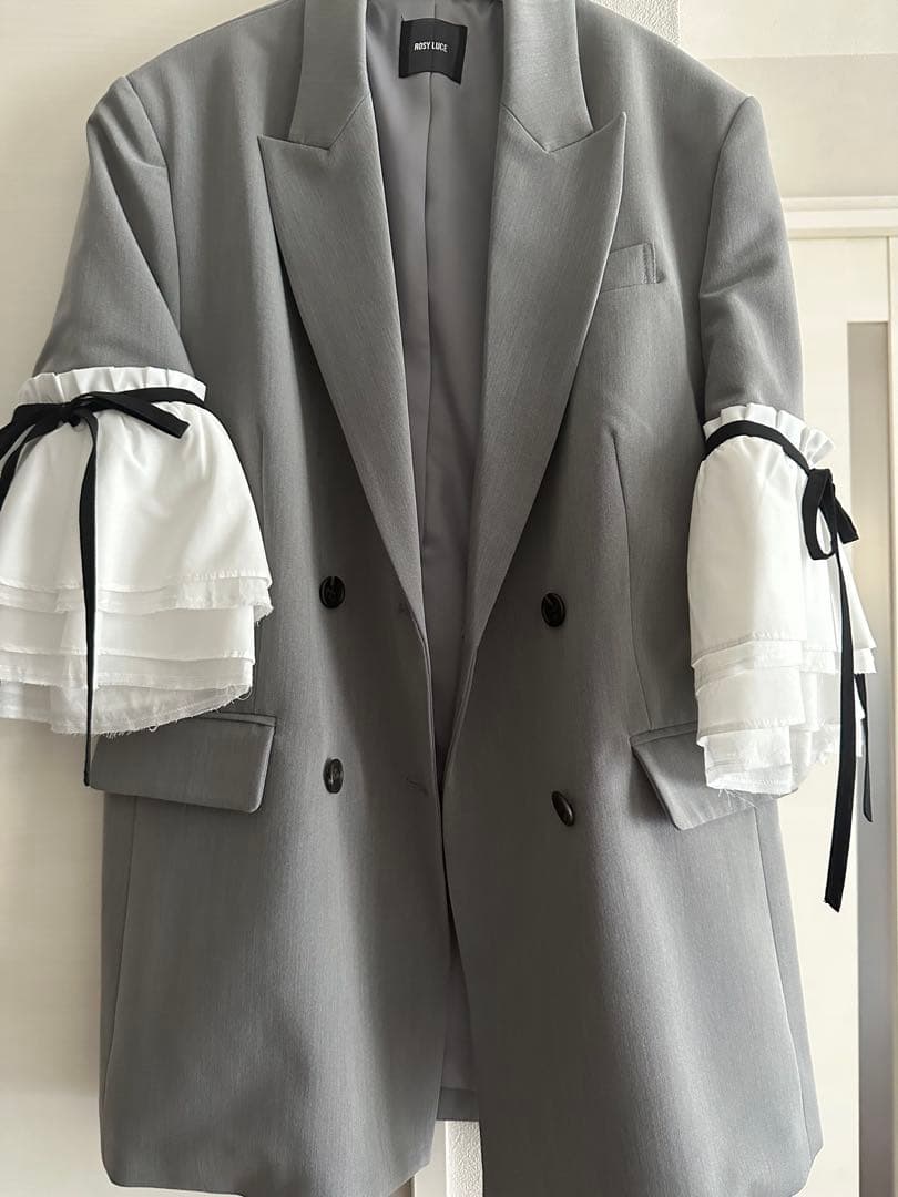 ROSY LUCE LILY FRILL JACKET グレー